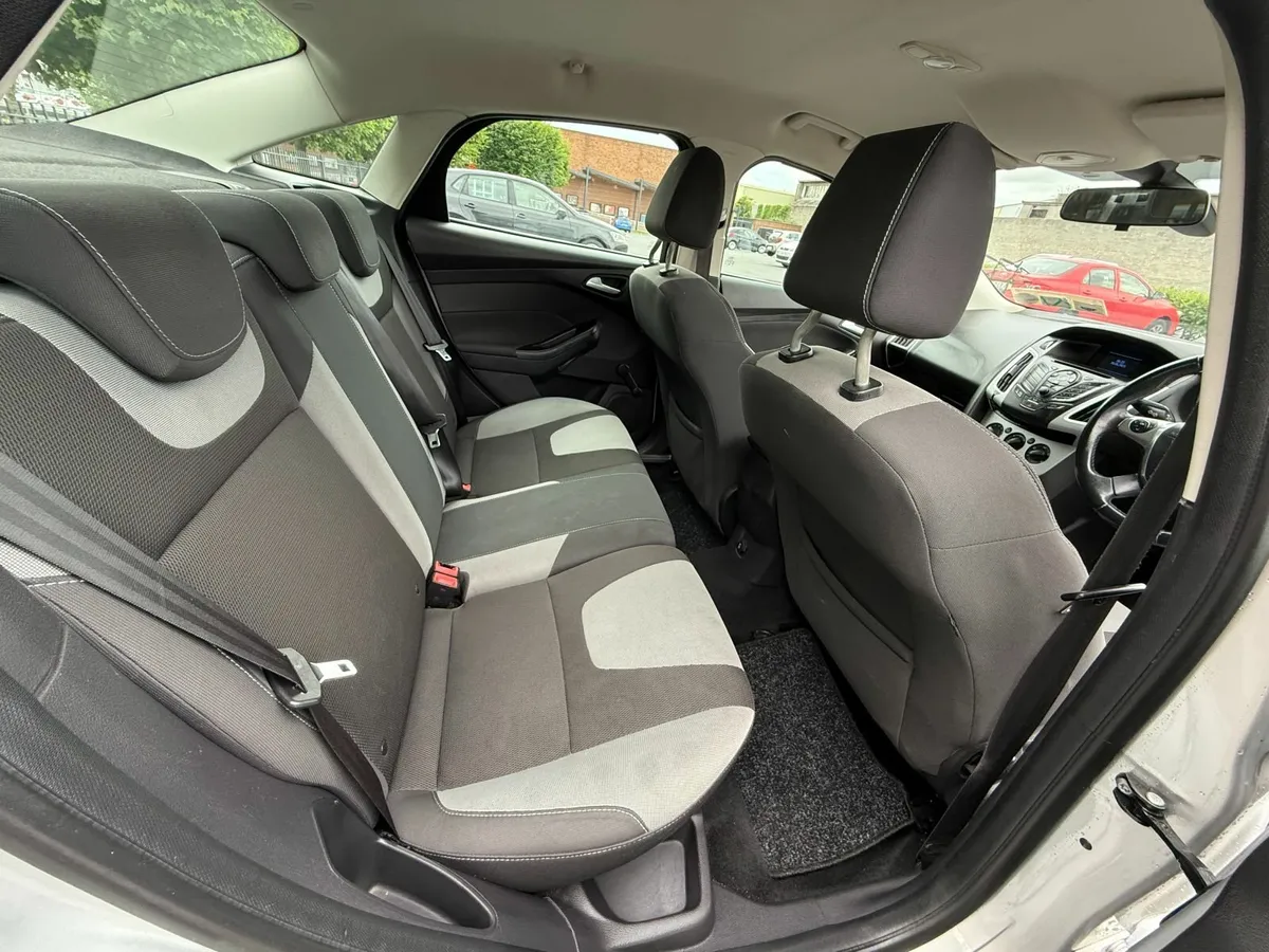 Ford Focus 2013 - Image 4