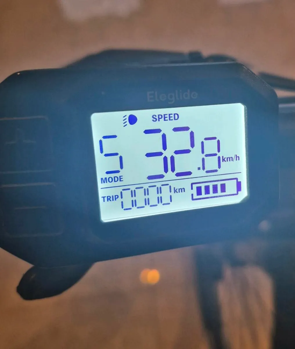 Eleglide M1 Plus Electric Mountain Bike 
Range - 5 - Image 4