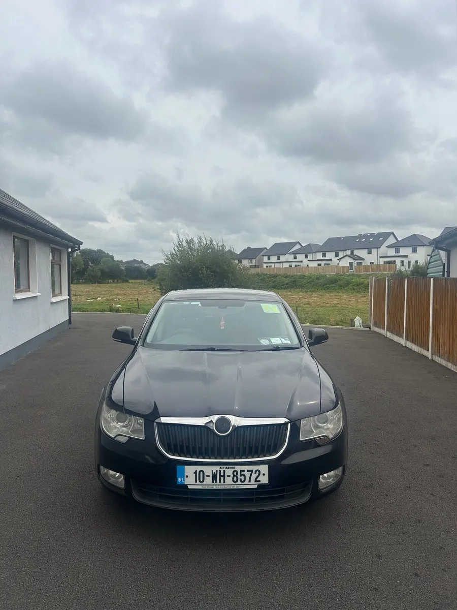 Skoda Superb 2010 - Image 4