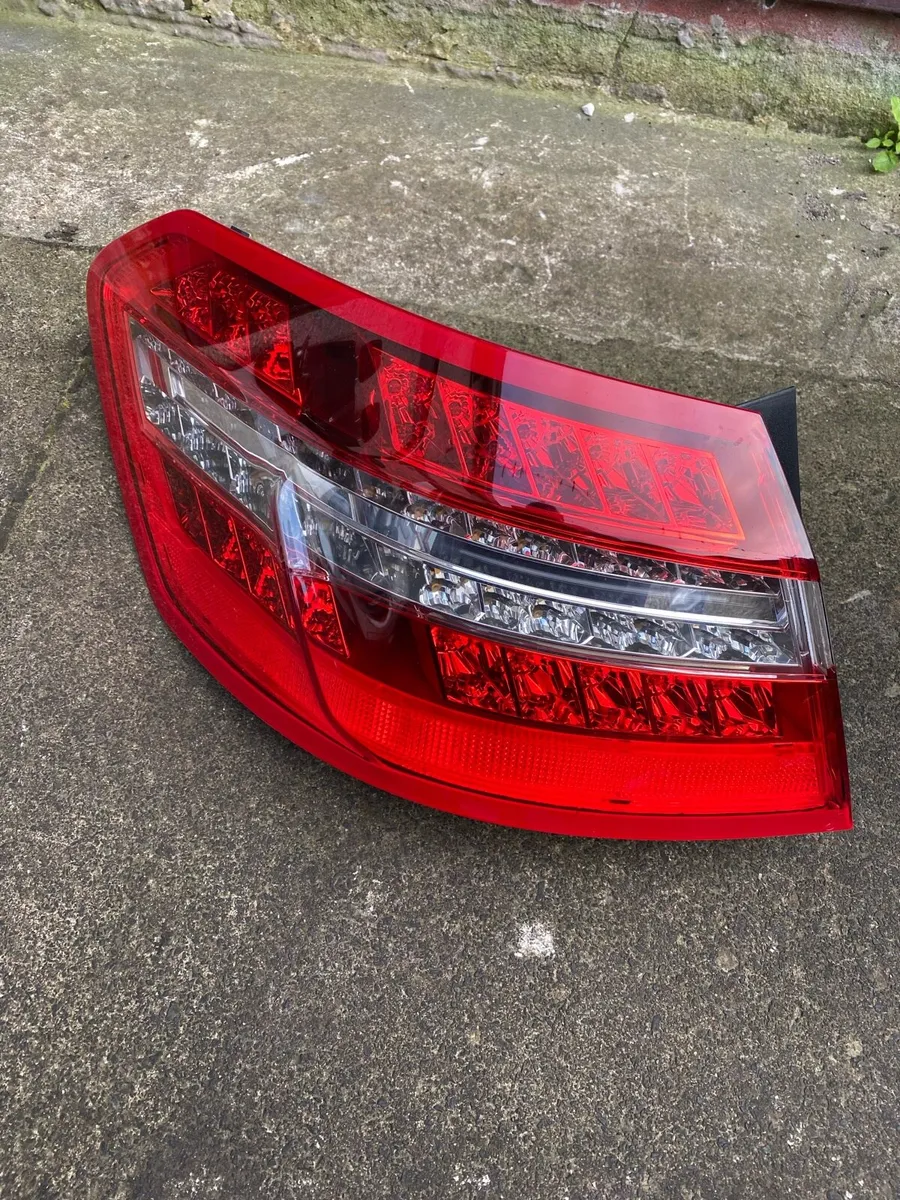 Mercedes e class 2009-2012 - Image 1