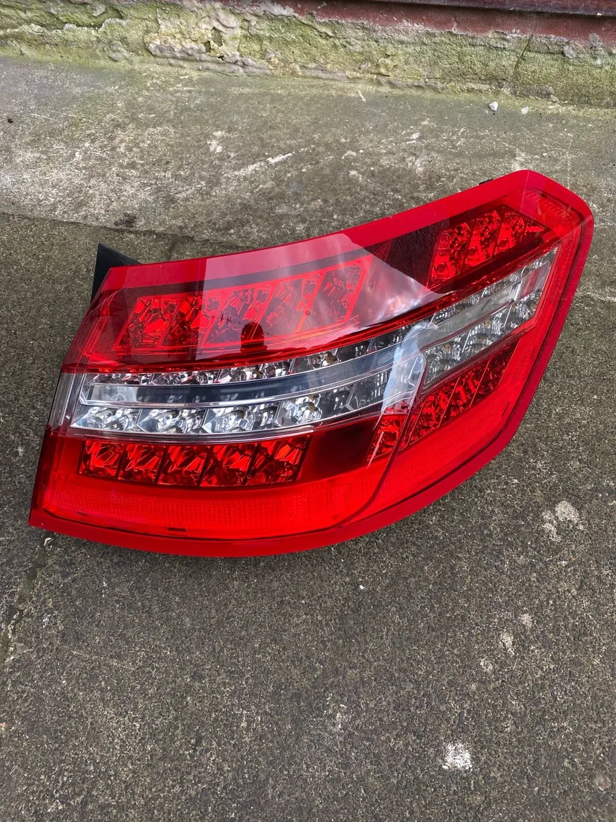 Mercedes e class 2009-2012 - Image 1