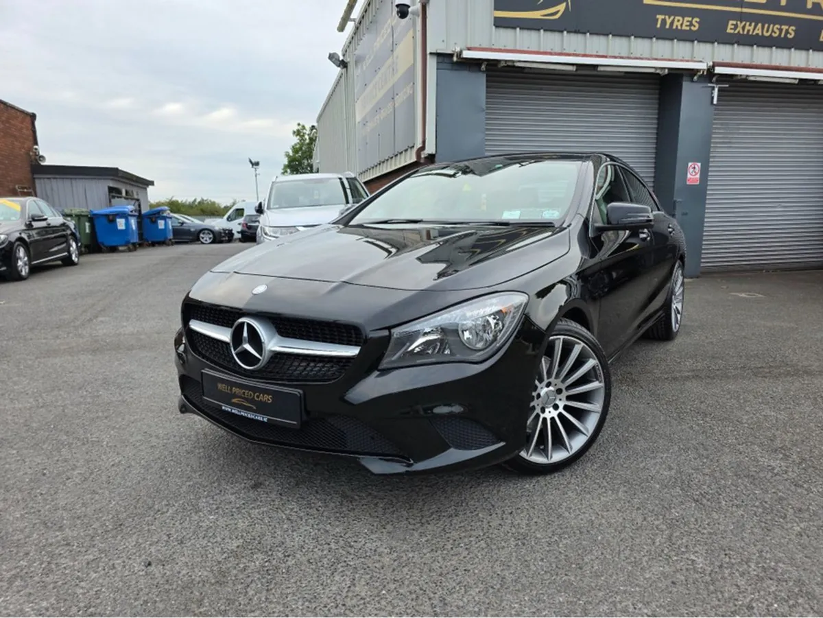 Mercedes-Benz CL-Class 180 Urban 4DR Auto - Image 2
