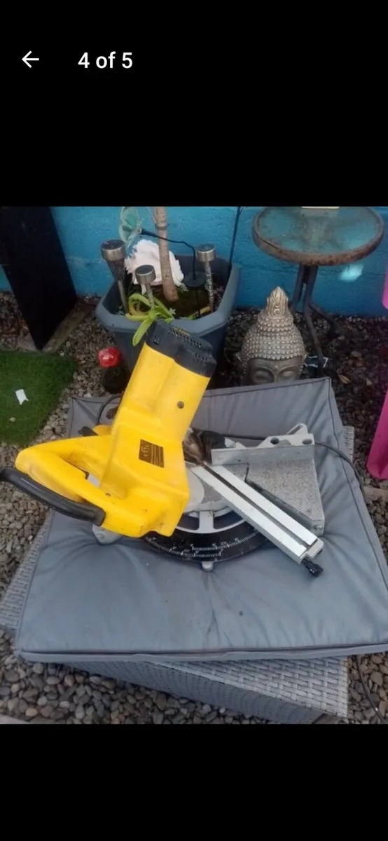 Dewalt Crosscut Mitre Saw - Image 4