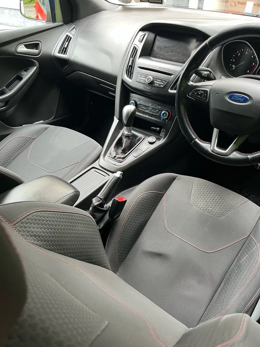 Ford Focus St-Line 2.0tdci 148bhp NCT11/26 - Image 4