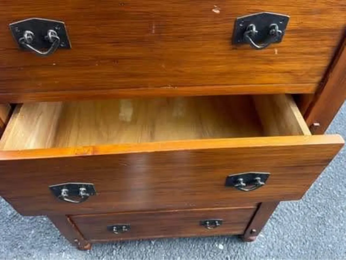 Chest of drawers - Image 2