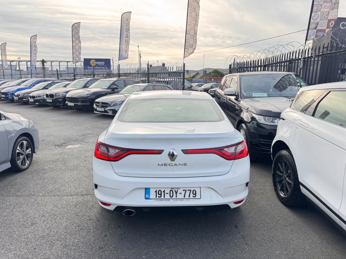 19 Renault Megane 1.5 Diesel Sat Nav - Image 4