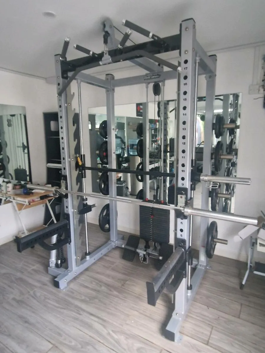 Gym equipment - Image 2