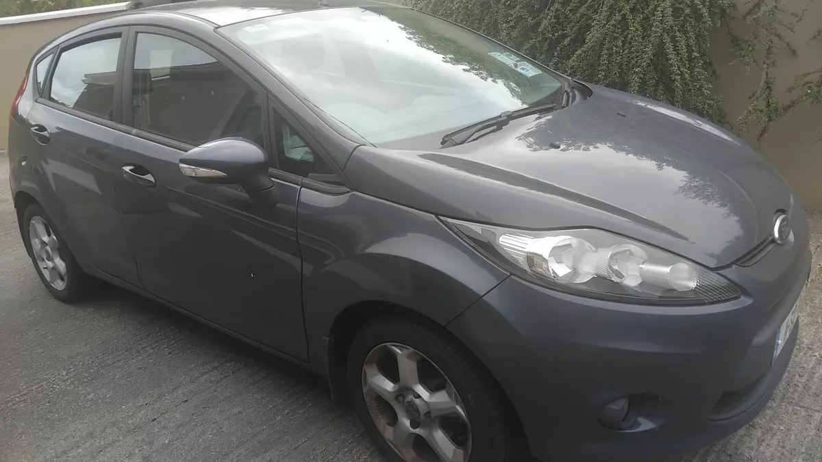 Ford Fiesta 2011 - Image 1