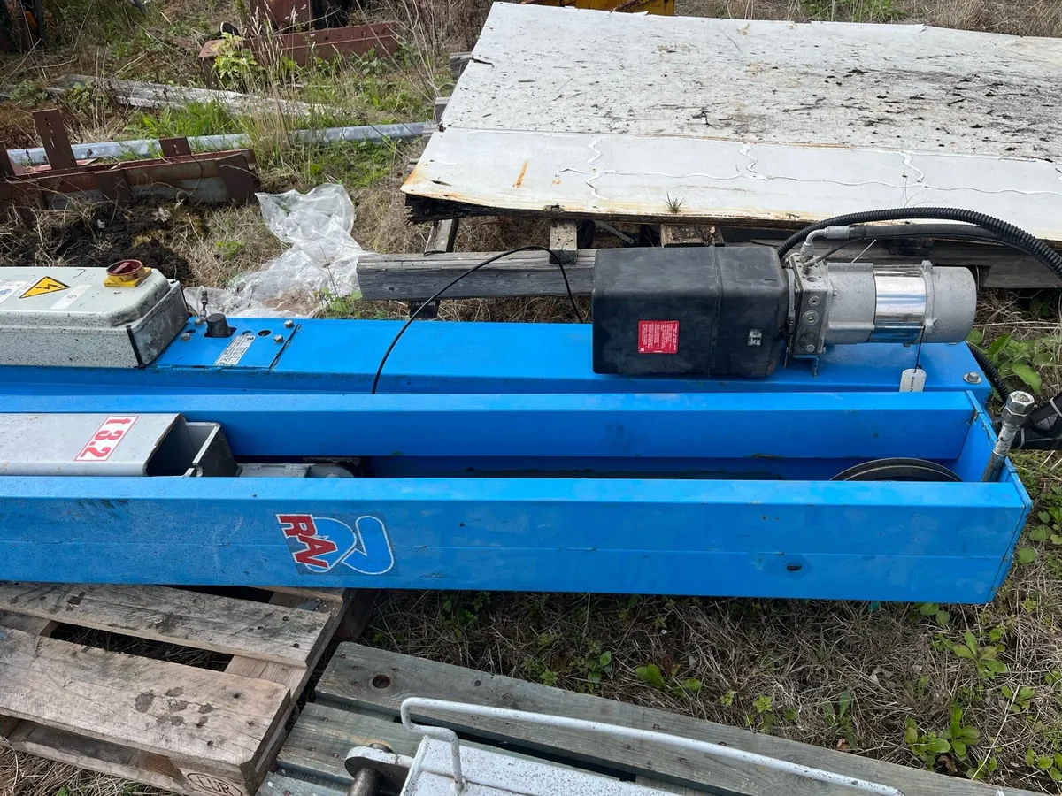 Car lift - Image 1