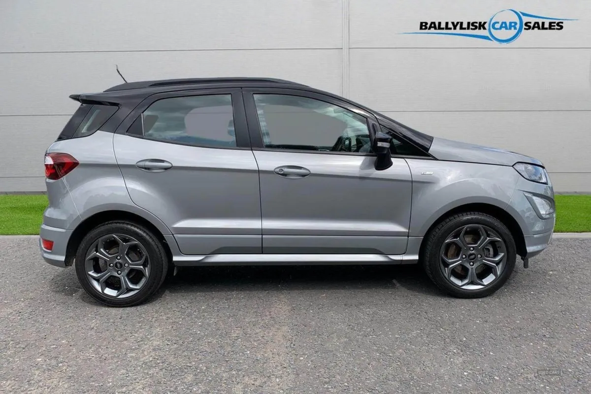 Ford EcoSport 1.0t 125PS St-line in Solar Silver - Image 3