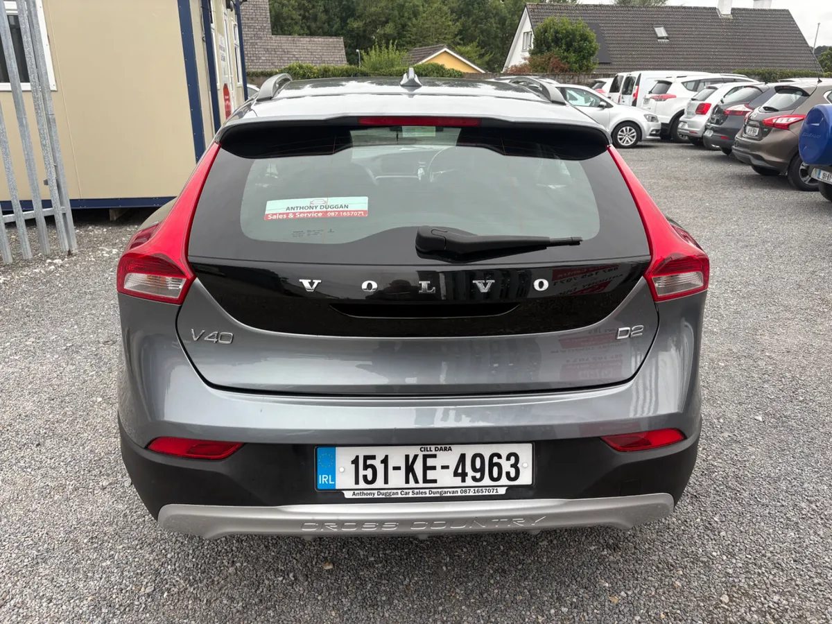 Volvo V40 Automatic 1.6 - Image 4