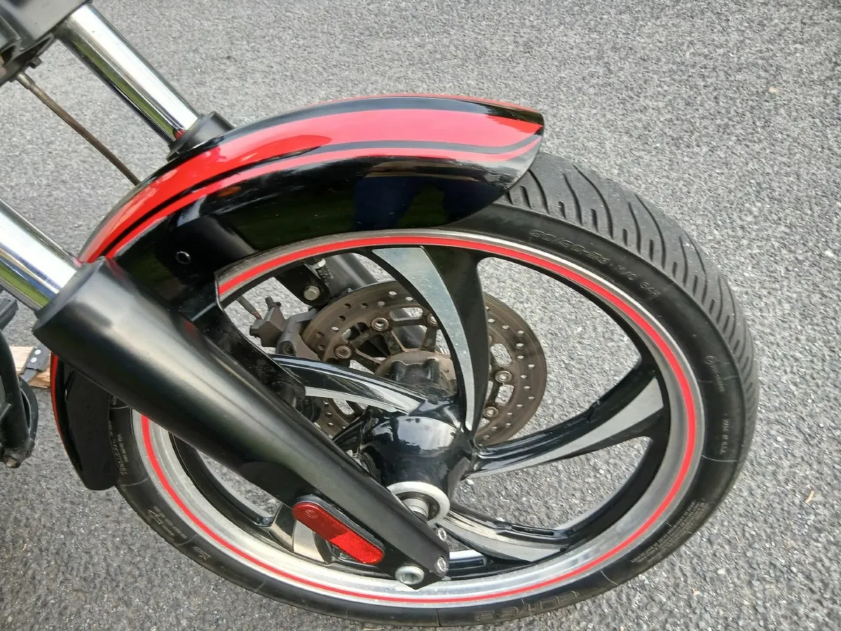 VICTORY  VEGAS 2010 Cruiser - Image 4