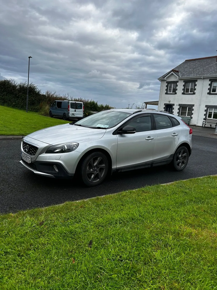 Volvo V40 2016 - Image 3