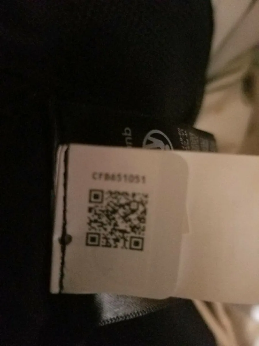 Northface jacket never worn - Image 4