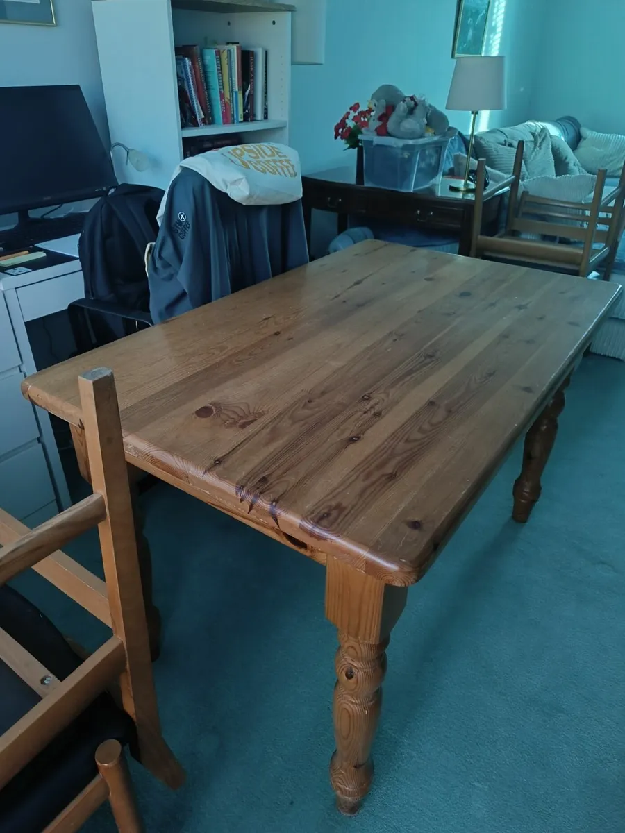 Kitchen table