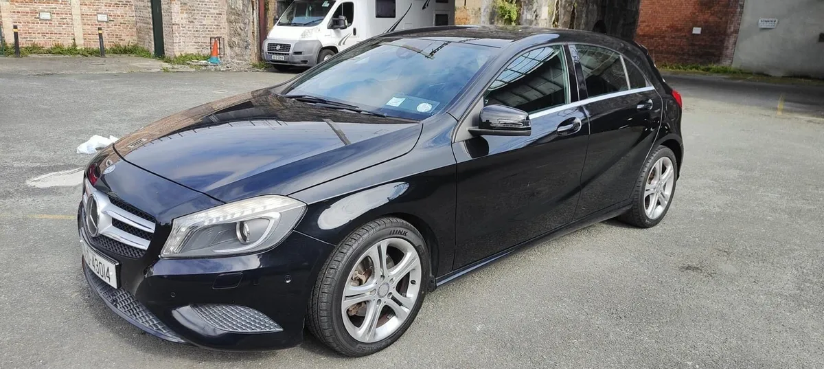 MERCEDES A180 - Image 1