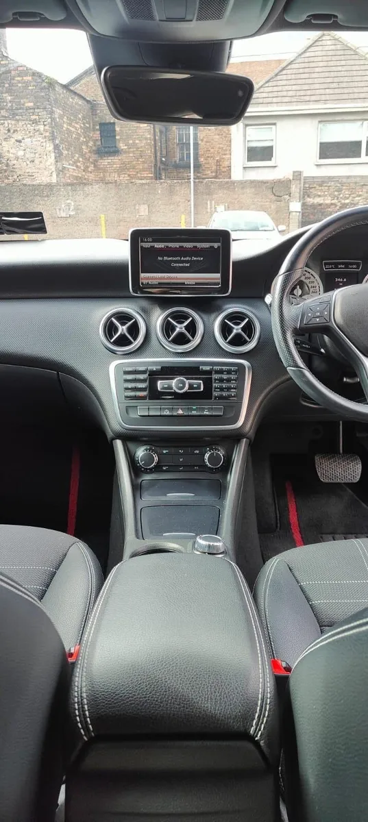 MERCEDES A180 - Image 4