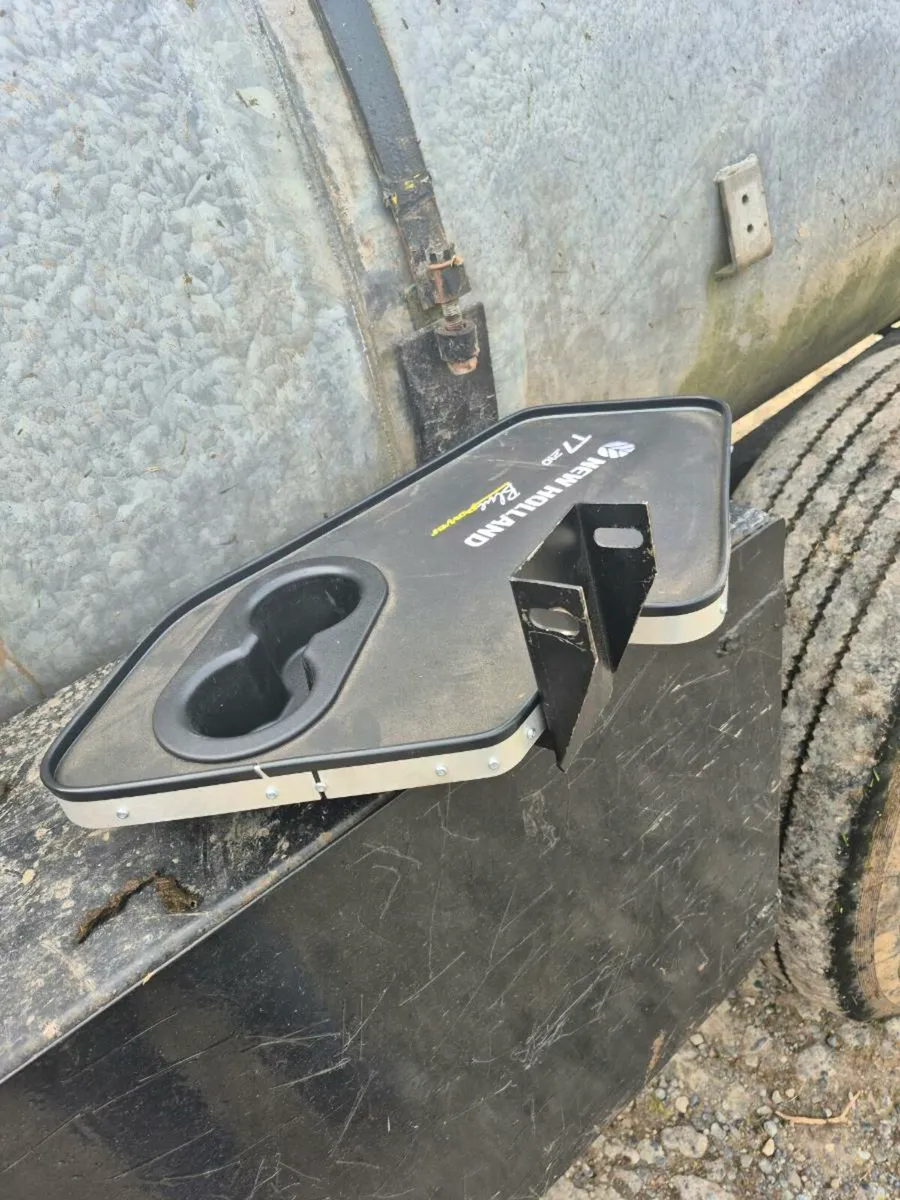 New holland table - Image 2