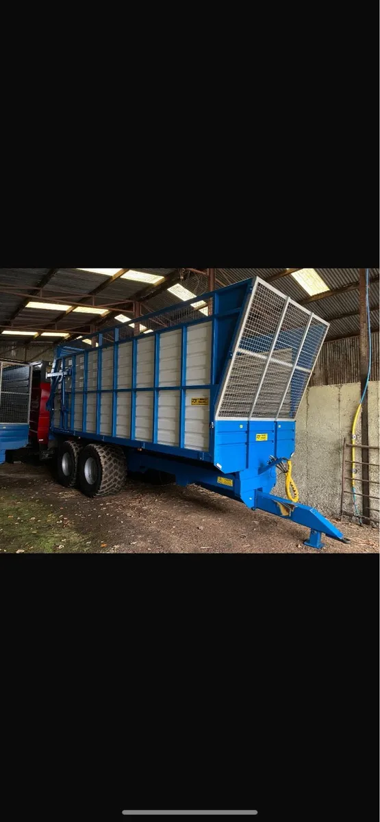 Silage trailers for sale - Image 1