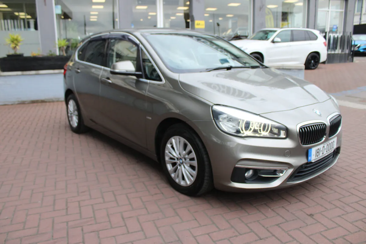 BMW 218D 2.0D SE LUXURY PLUS 180BHP 5DR ESTATE AUT - Image 1