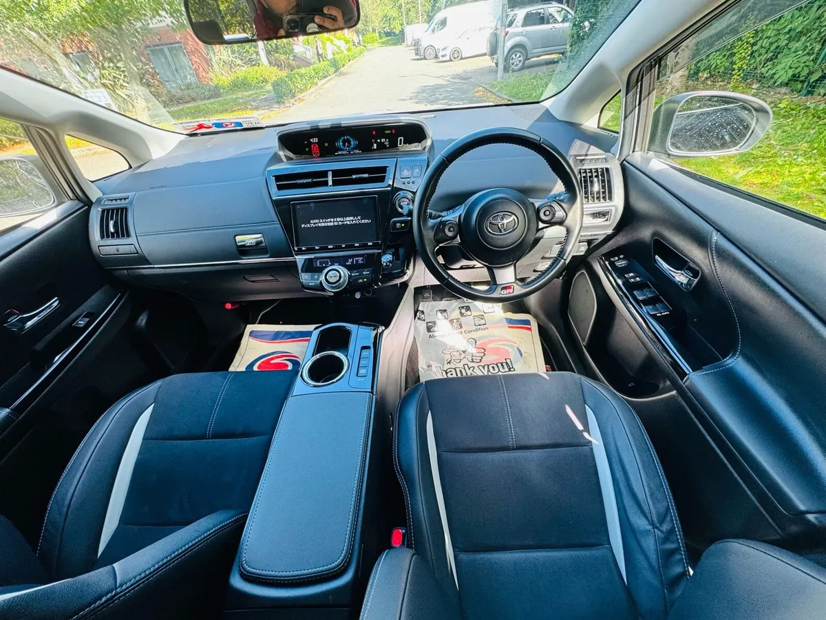 202 Prius Alpha GR (Sports Edition)7 Seater Superb - Image 4