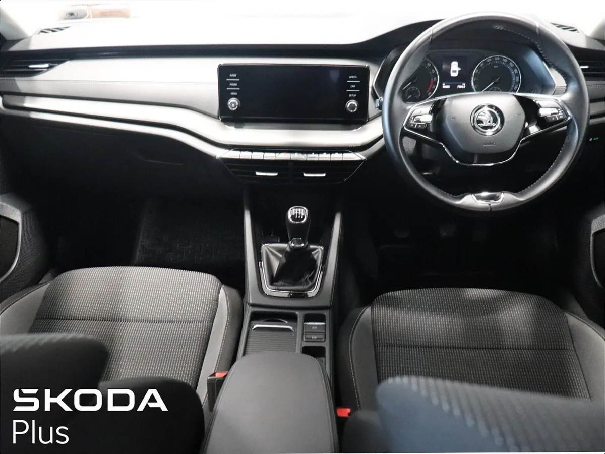Skoda Octavia 2.0 TDI 115 BHP AMBITION - Image 3