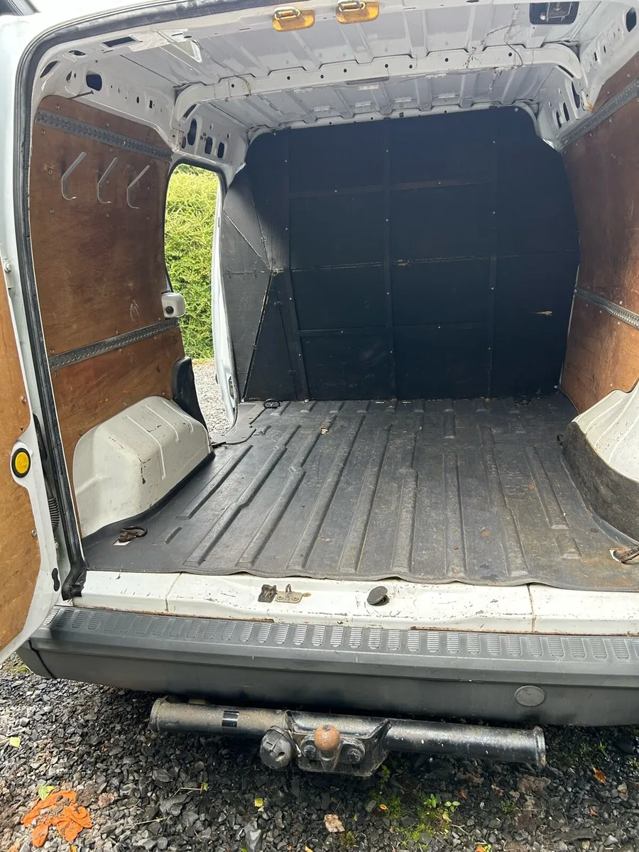 Ford transit connect - Image 2