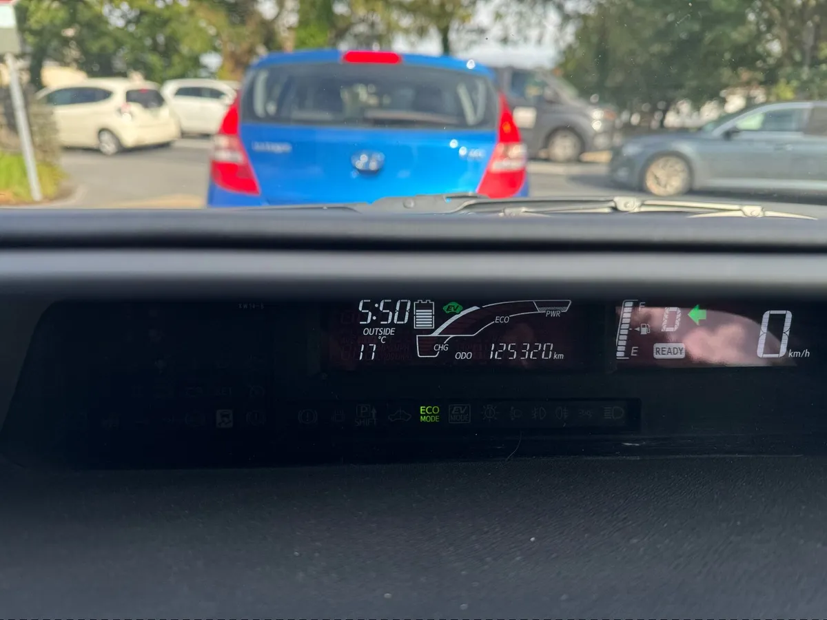 Toyota Aqua 2015 / 152 - Image 3