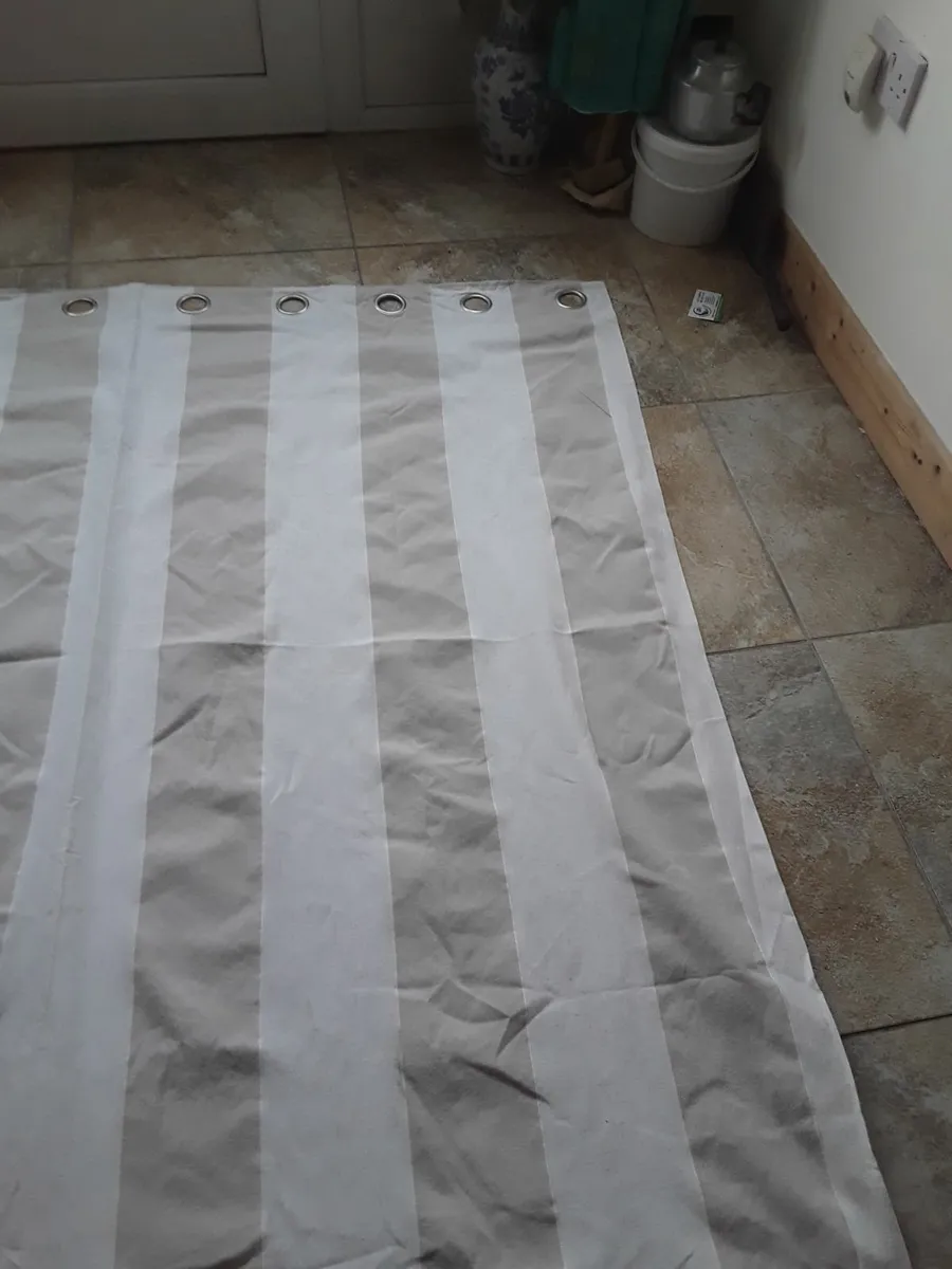 As new tanned and cream coloured eyelet drapes - Image 2