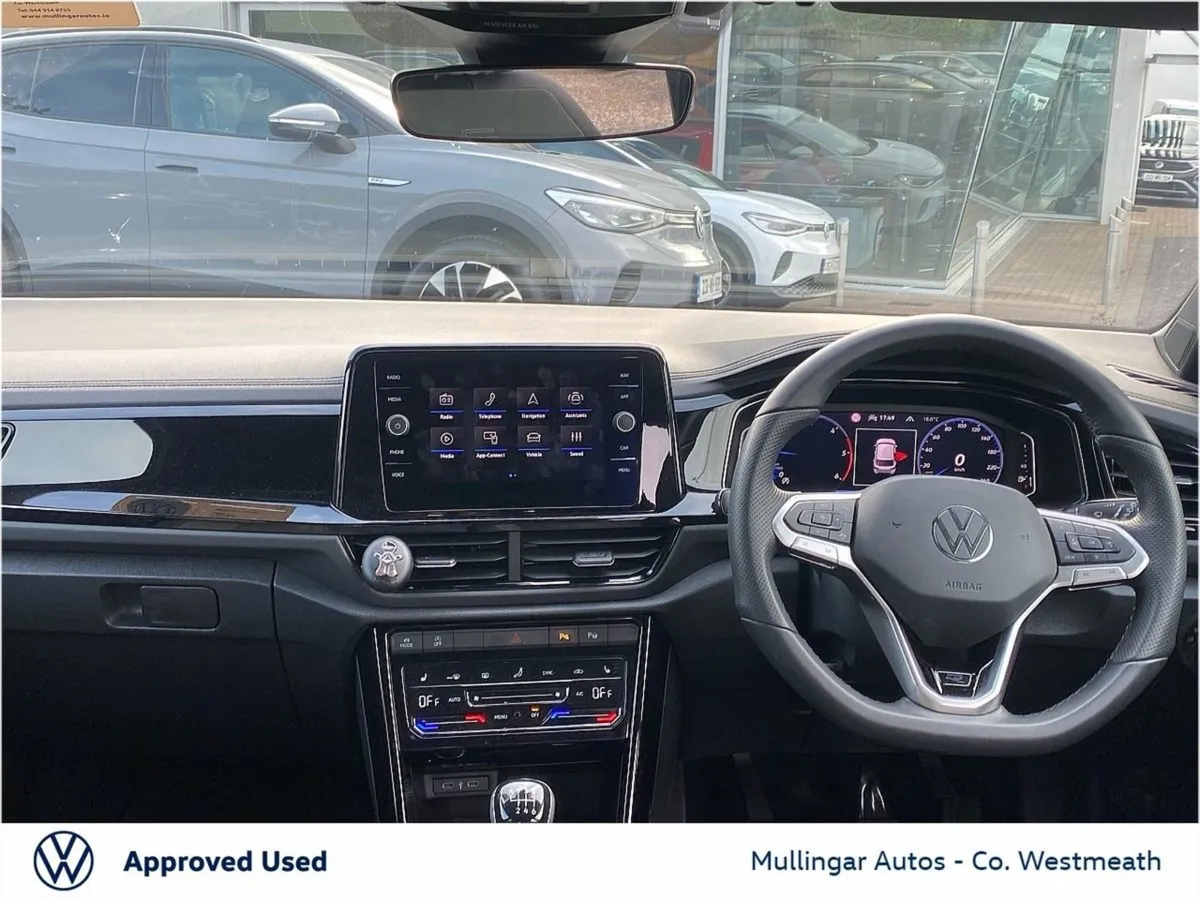 Volkswagen T-Roc T-roc R-line 75 2.0 TDI M6F 116HP - Image 2