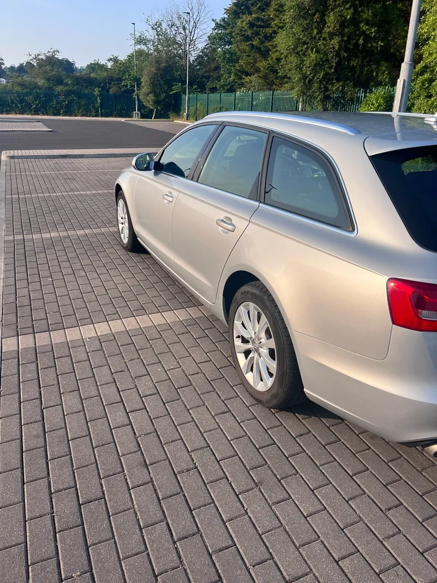 Audi A6 2.0 TDI Avant SE Ultra 187BHP 5DR - Image 3