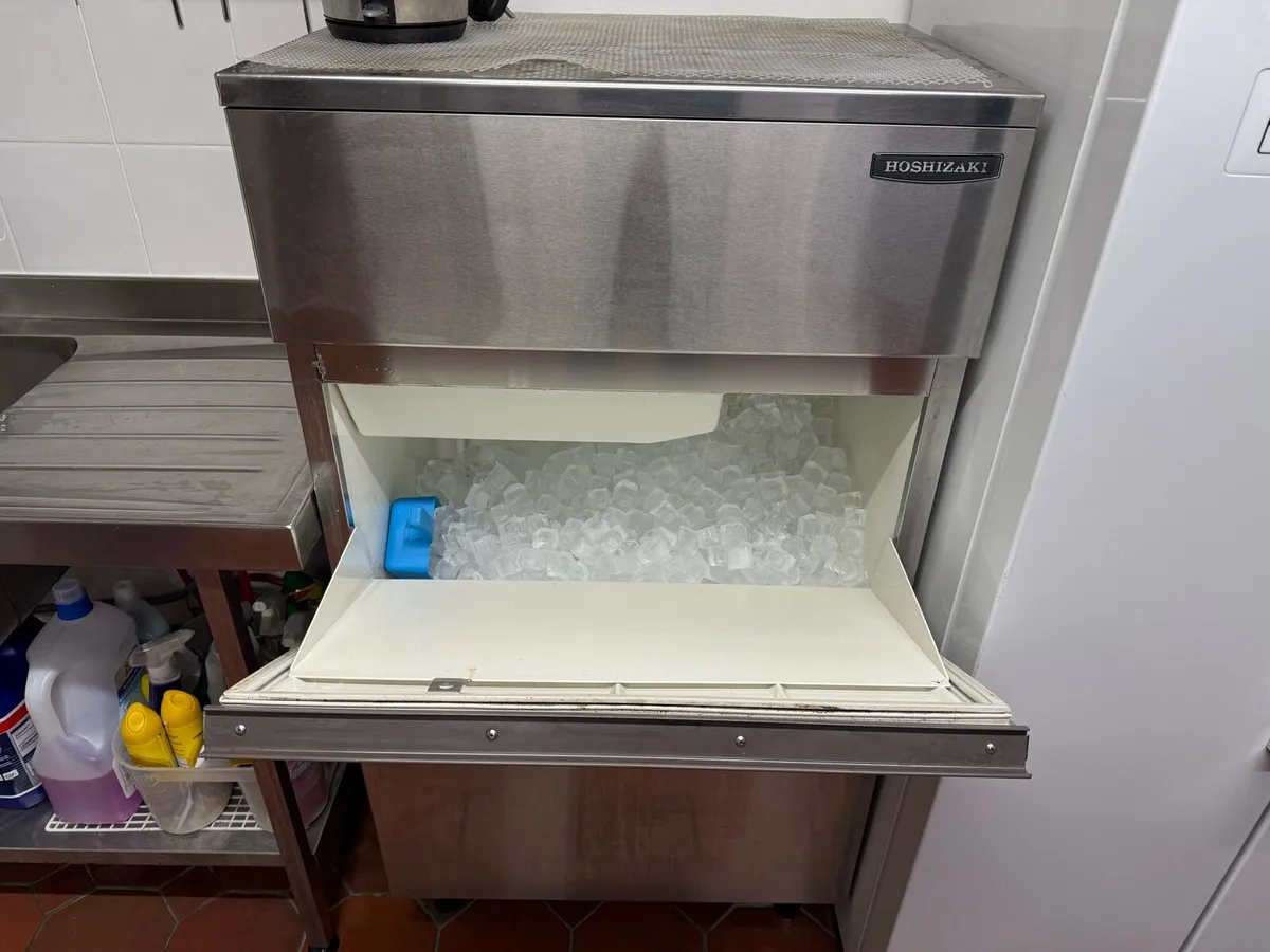 ICE MACHINE - HOSHIZAKI - Image 2
