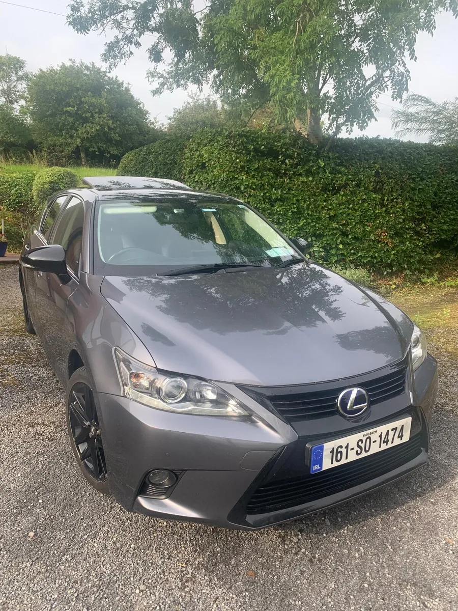 Lexus CT200h 2016 - Image 1