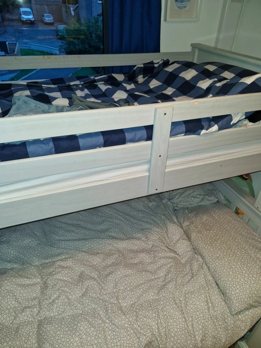 Single top /4ft Bottom Bunk Bed - Image 1