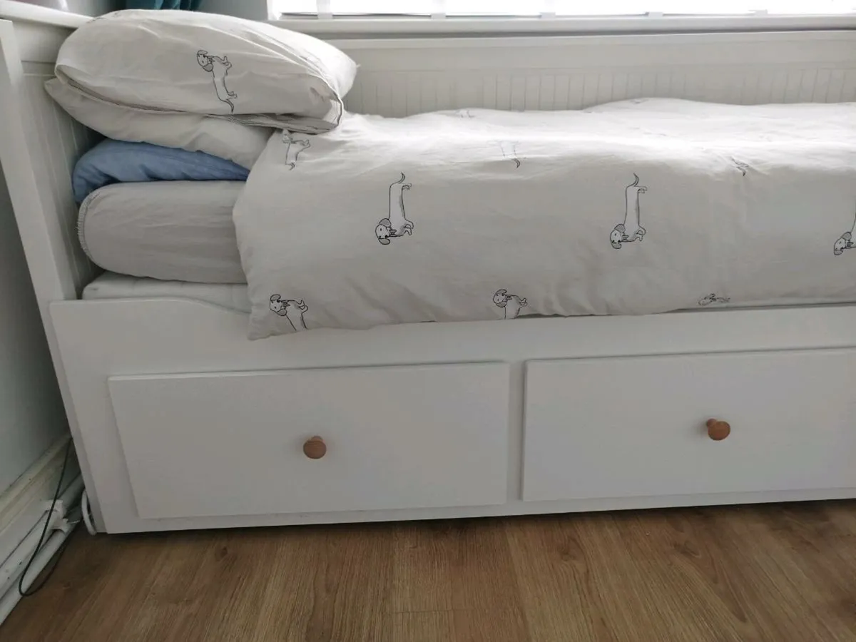 IKEA day bed - Image 2