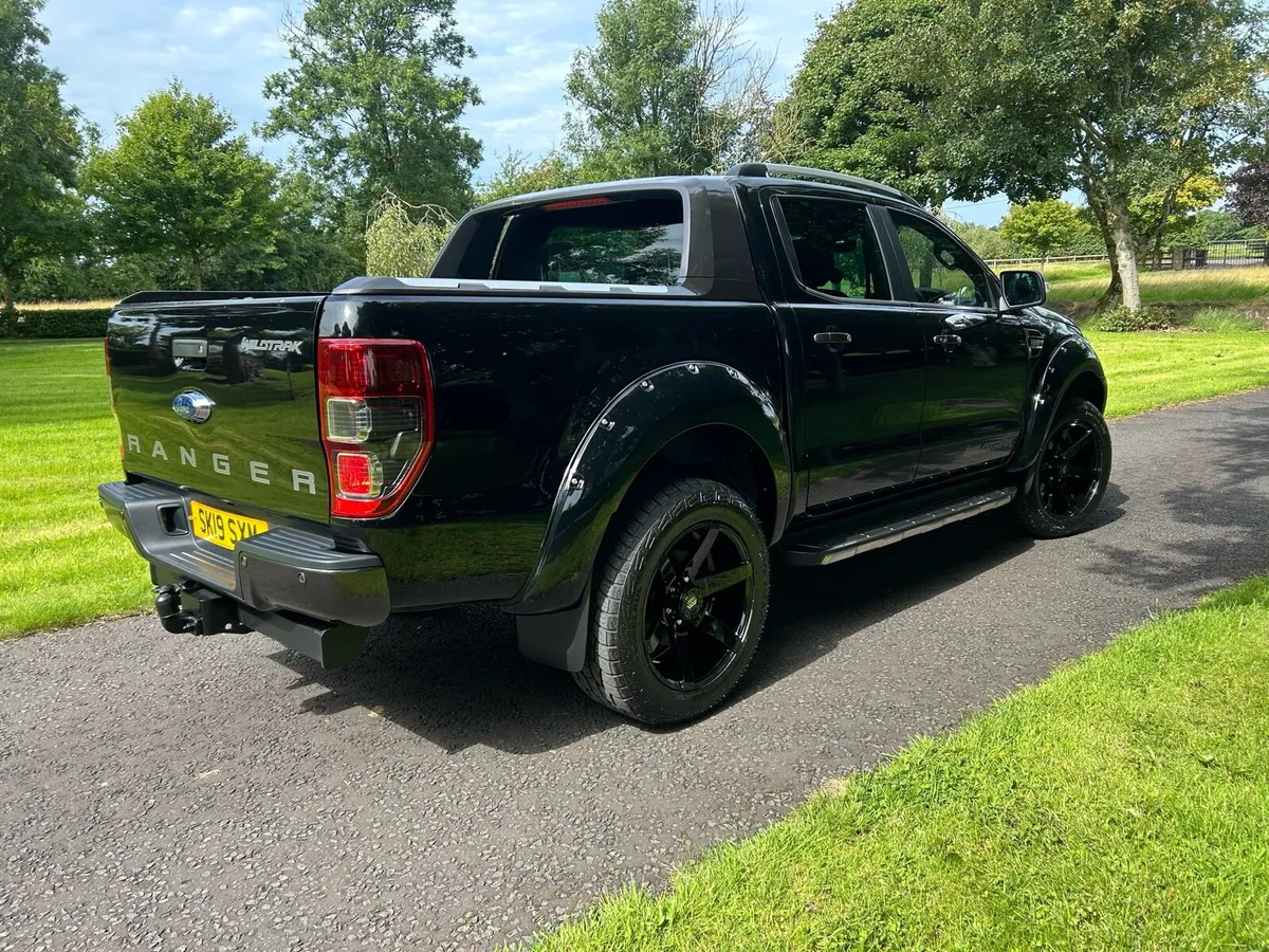 2019 ford ranger wildtrak FSH 3.2 - Image 3