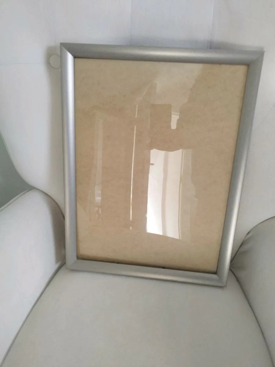 Photo frames - Image 2