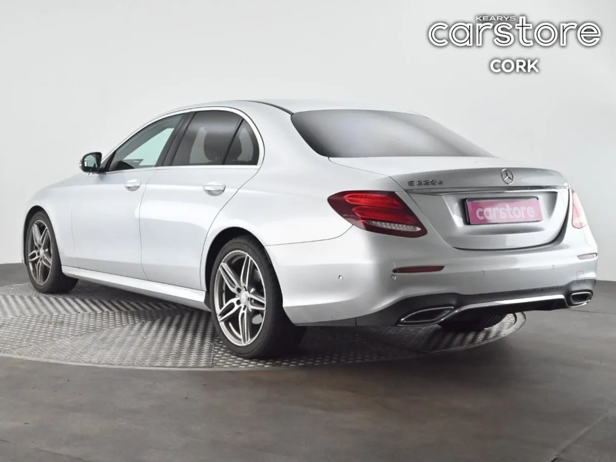 Mercedes-Benz E-Class E 220 D AMG Line A/T - Image 4
