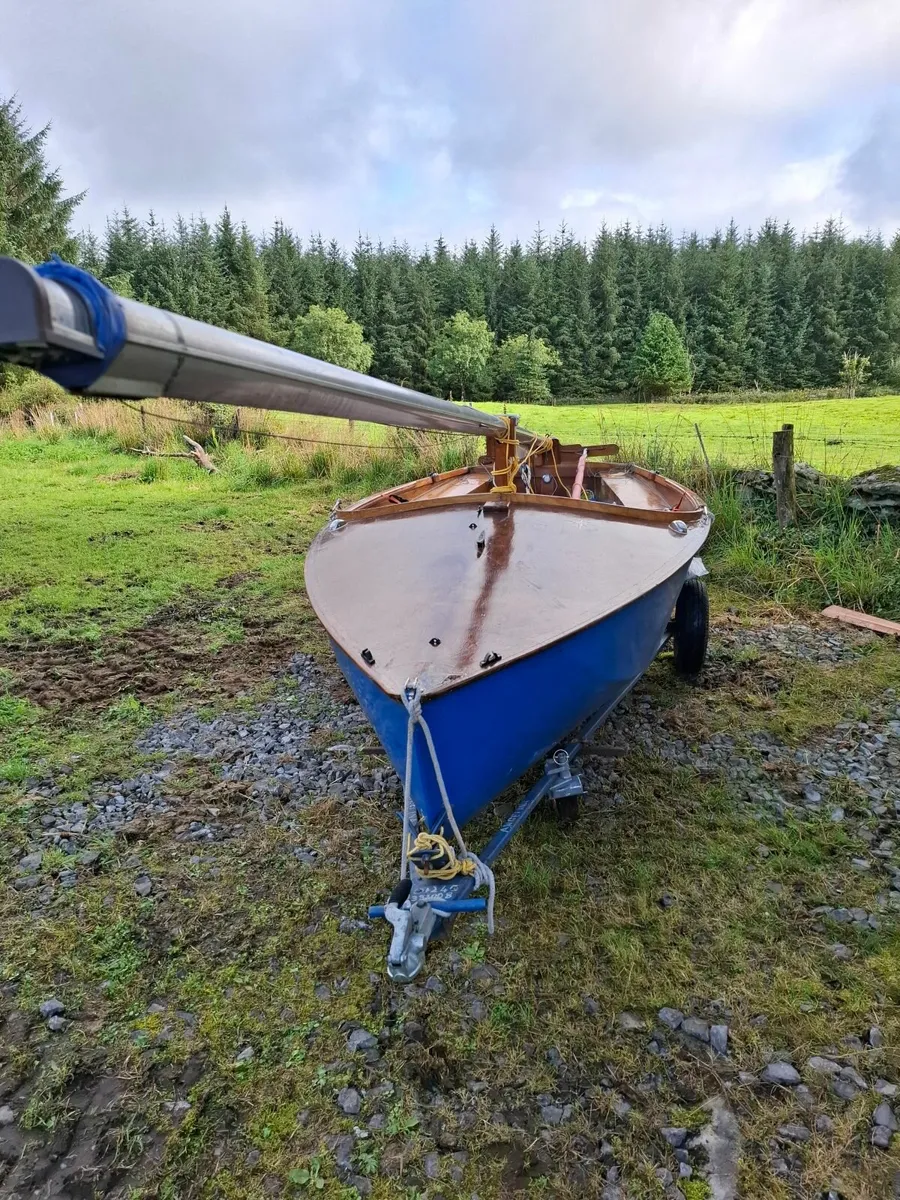 MIRROR 16 Sailing dinghy - Image 1