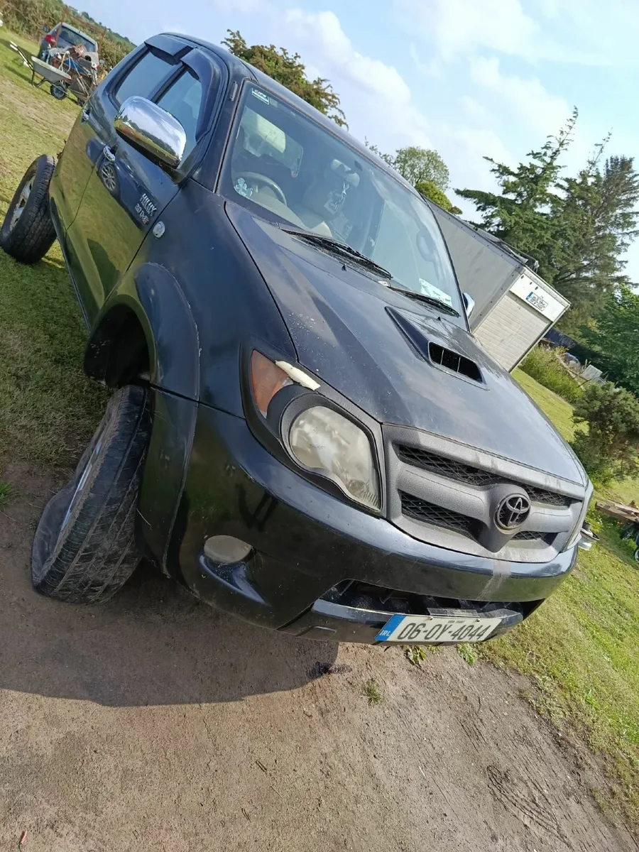 Car parts - Image 1