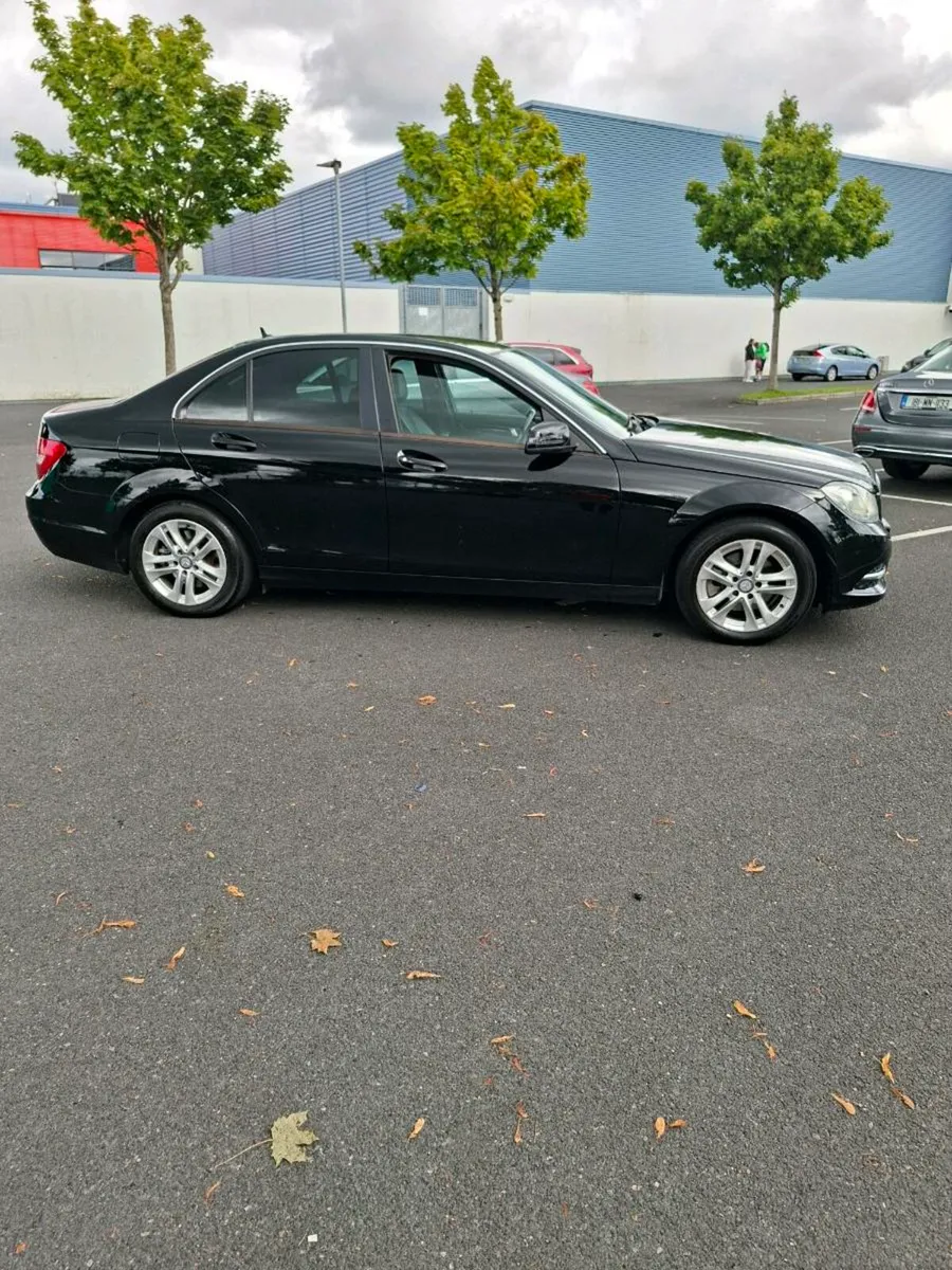 Mercedes benz c220 Exceutive - Image 2