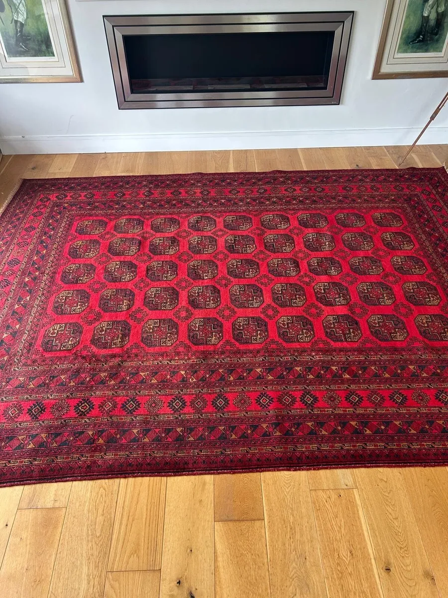 Vintage hand made 100% wool rug. - Image 1