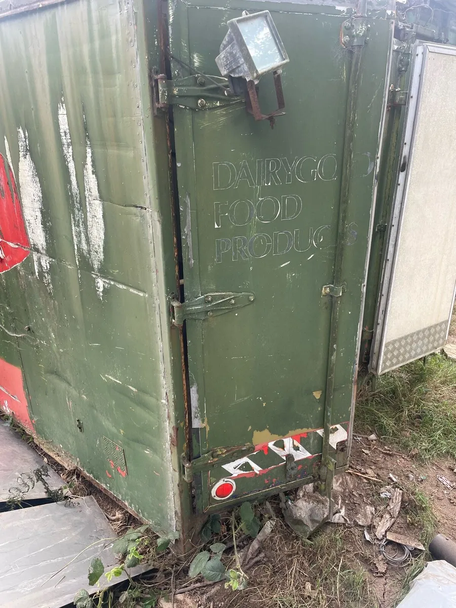 Insulated Container - Image 3