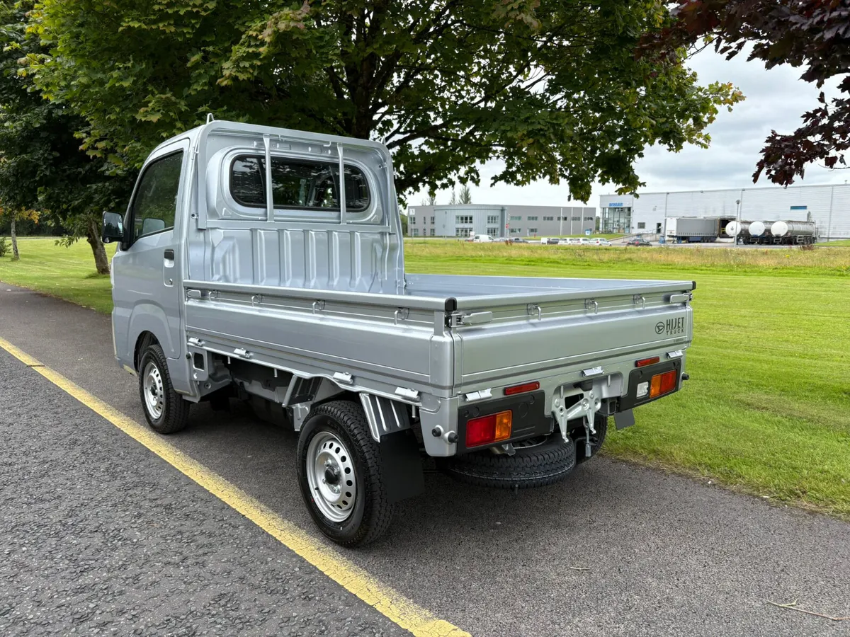 2025 Suzuki & Daihatsu Mini Trucks - Image 1