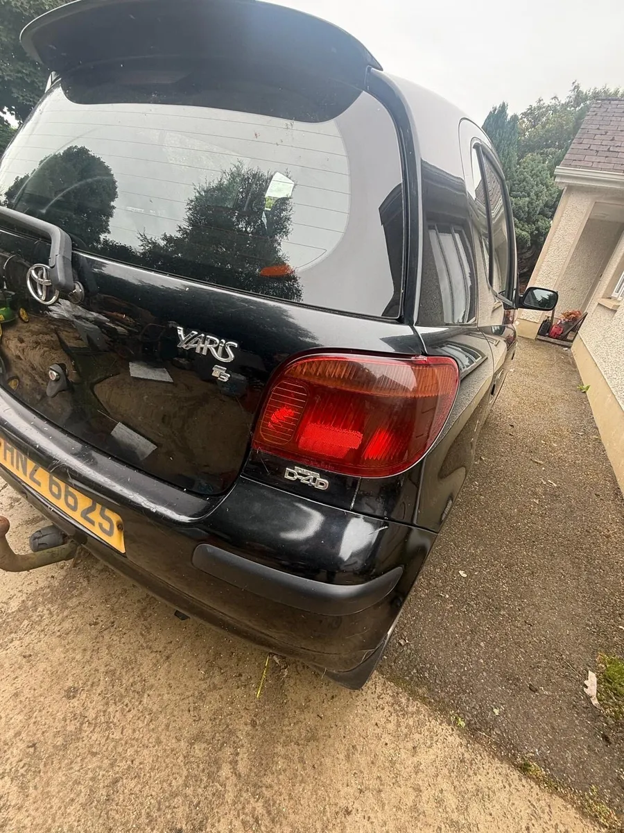 Toyota Yaris - Image 4