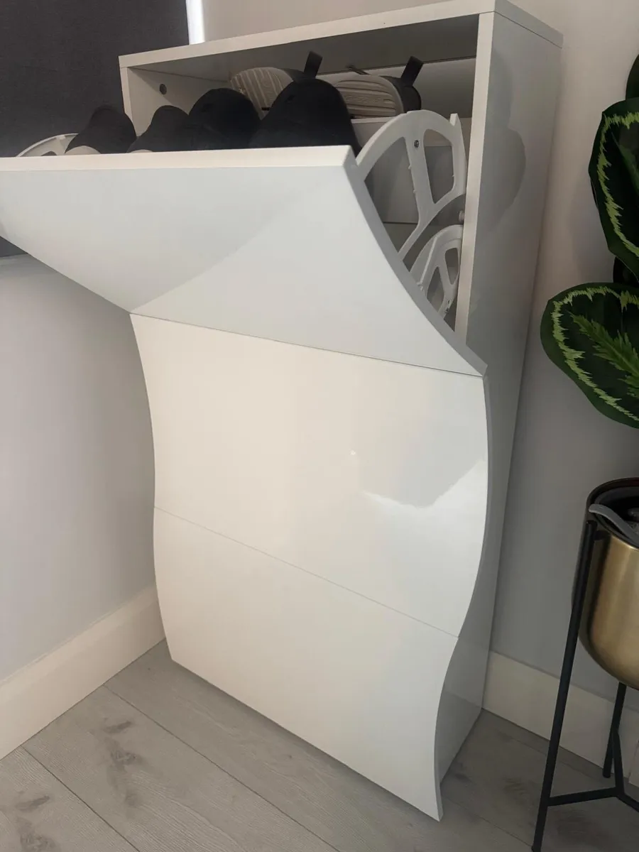 Shoe rack - Image 2
