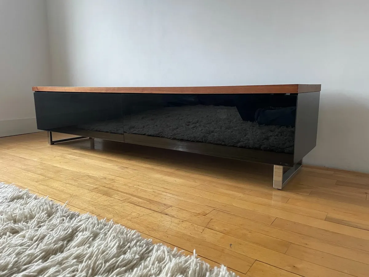 TV Stand - Image 2