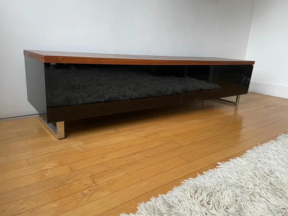 TV Stand - Image 3