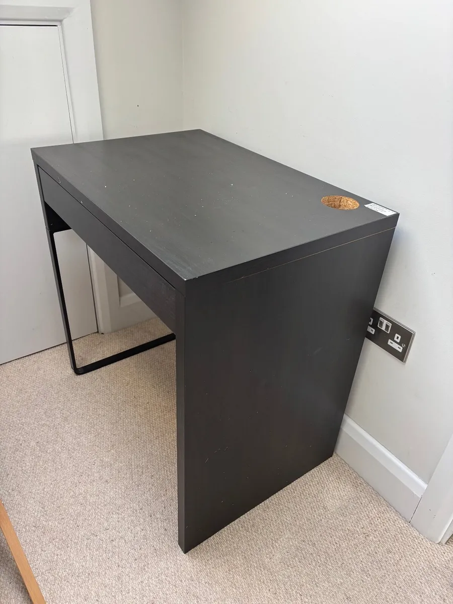 Small desk with drawer