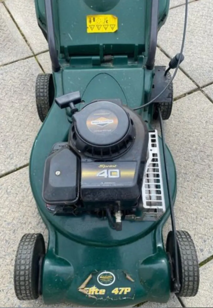 Briggs and Stratton Petrol Lawnmower - Image 1